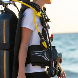 Mares Journey 15x Scuba Regulator Lifestyle Thumbnail}