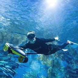 Sublue Navbow Underwater Scooter Lifestyle Freedive Thumbnail}