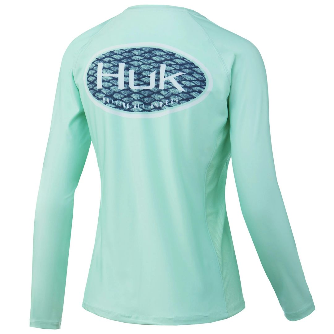 Huk Scaled Logo Pursuit Performance Long Sleeve Shirt (Women's)