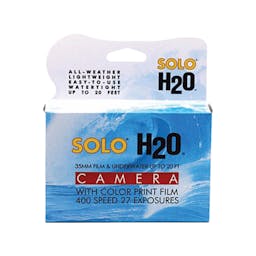 SOLO H2O 35mm Single-Use Waterproof Camera Thumbnail}